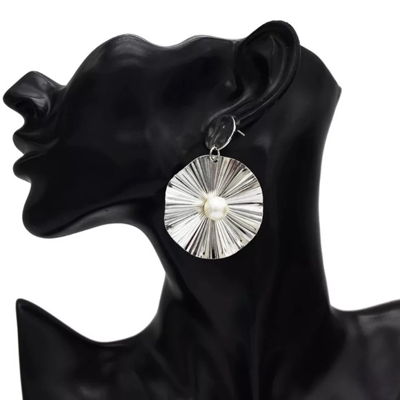 Circle Silver Tone Pearl Earrings - Picture 2 of 5